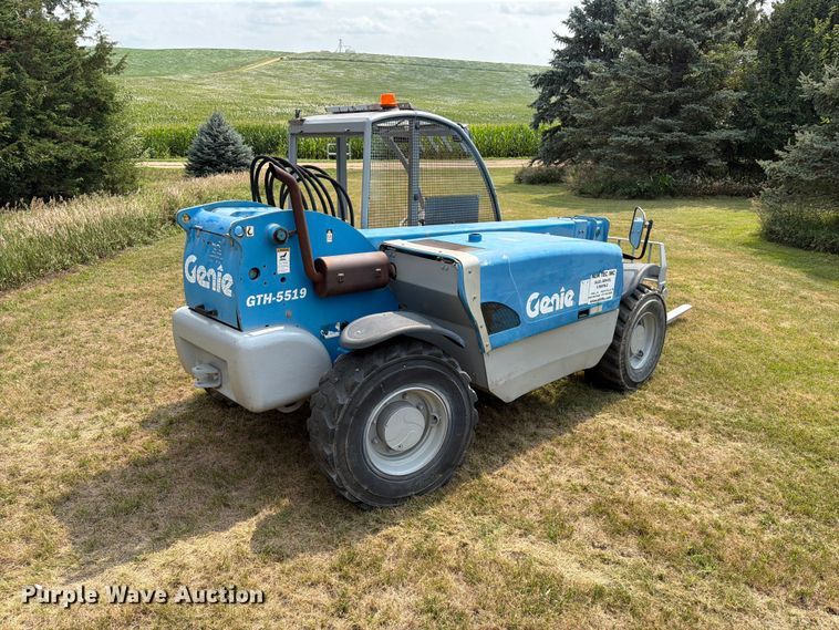 image for item EA0424 2006 Genie GTH-5519 telehandler