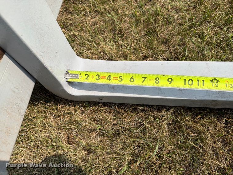 image for item EA0424 2006 Genie GTH-5519 telehandler