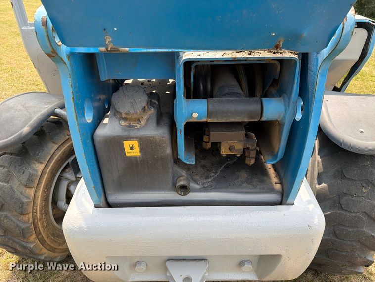 image for item EA0424 2006 Genie GTH-5519 telehandler