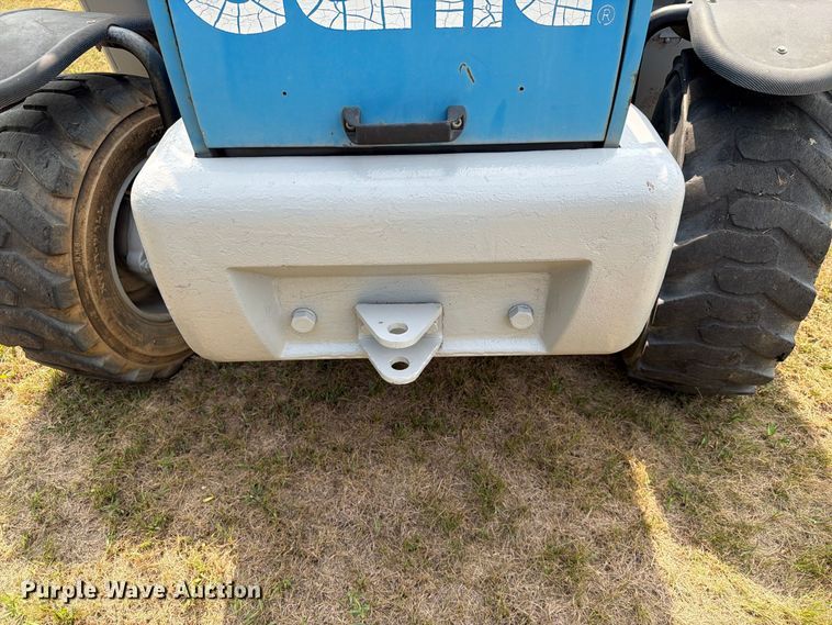 image for item EA0424 2006 Genie GTH-5519 telehandler