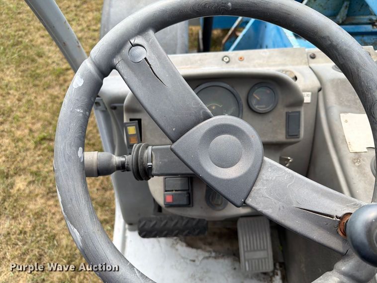 image for item EA0424 2006 Genie GTH-5519 telehandler