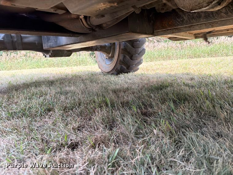 image for item EA0424 2006 Genie GTH-5519 telehandler