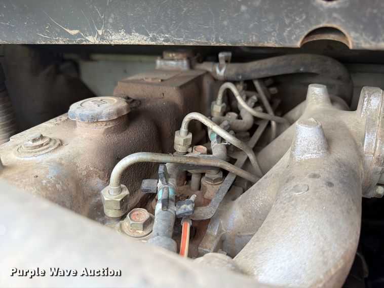 image for item EA0427 1989 Bobcat 843 skid steer loader