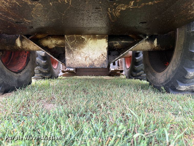 image for item EA0427 1989 Bobcat 843 skid steer loader