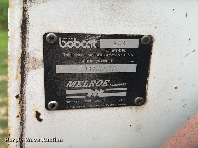 image for item EA0427 1989 Bobcat 843 skid steer loader