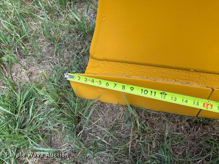 image for item EA0432 1991 Caterpillar D4H dozer