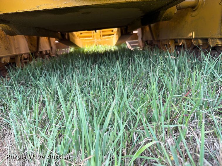 image for item EA0432 1991 Caterpillar D4H dozer