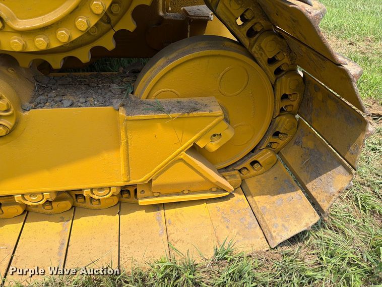 image for item EA0432 1991 Caterpillar D4H dozer