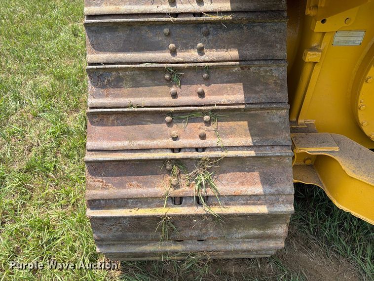 image for item EA0432 1991 Caterpillar D4H dozer