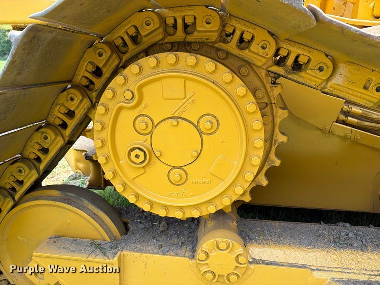 image for item EA0432 1991 Caterpillar D4H dozer