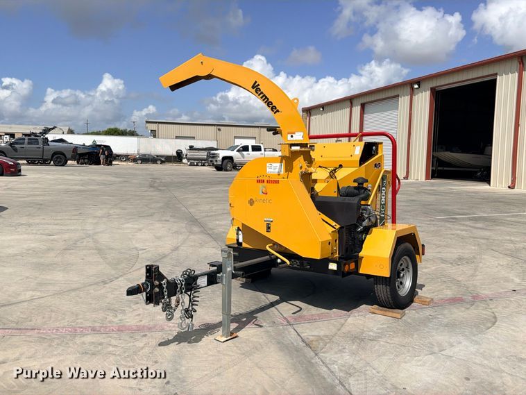 2025 Vermeer BC900XL wood chipper