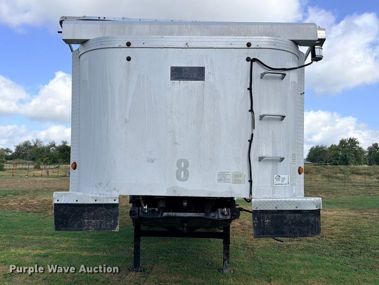 image for item ED5472 1998 Travis S-96 end dump trailer