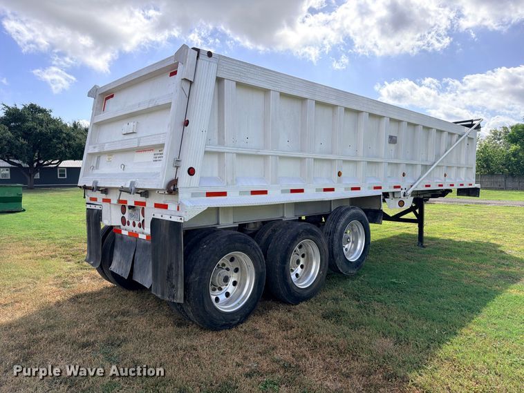 image for item ED5472 1998 Travis S-96 end dump trailer