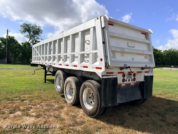 image for item ED5472 1998 Travis S-96 end dump trailer