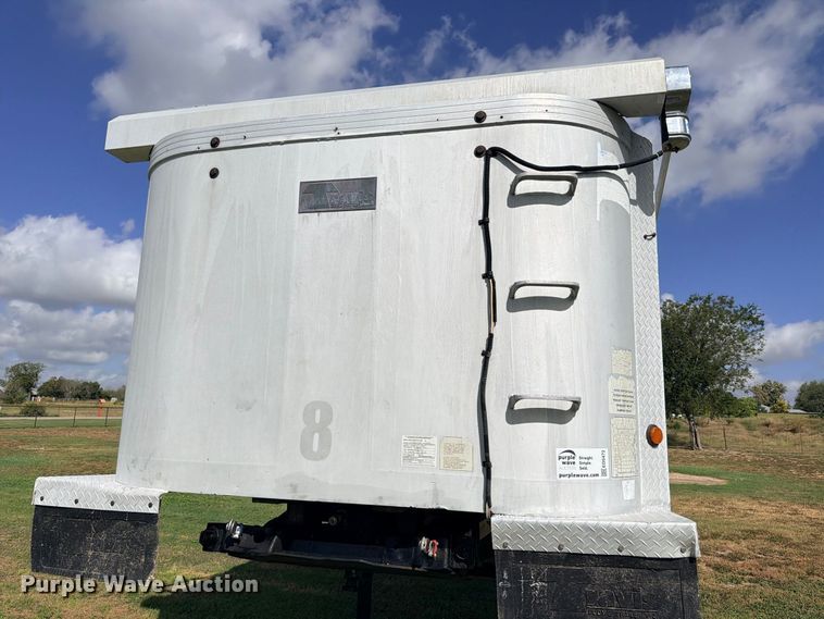 image for item ED5472 1998 Travis S-96 end dump trailer