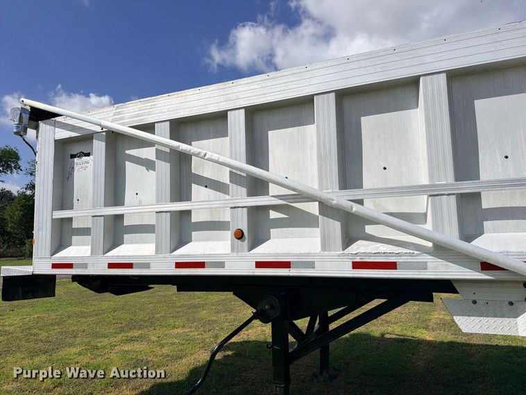 image for item ED5472 1998 Travis S-96 end dump trailer