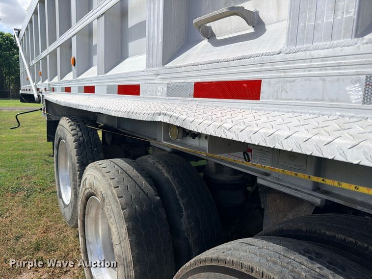 image for item ED5472 1998 Travis S-96 end dump trailer