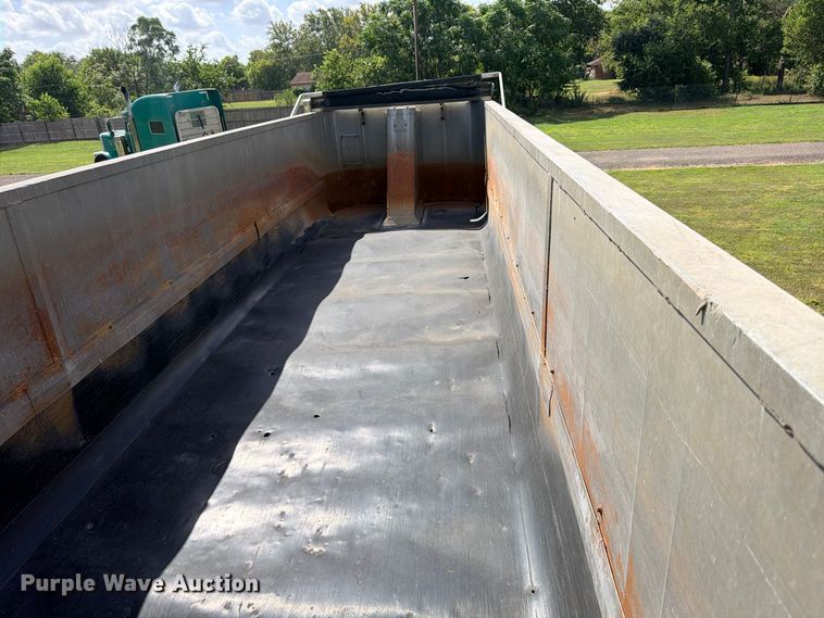 image for item ED5472 1998 Travis S-96 end dump trailer