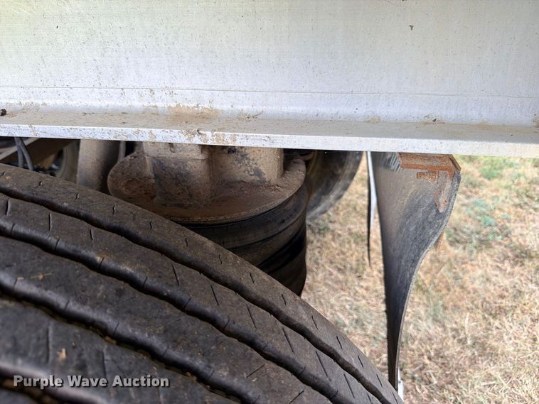image for item ED5472 1998 Travis S-96 end dump trailer