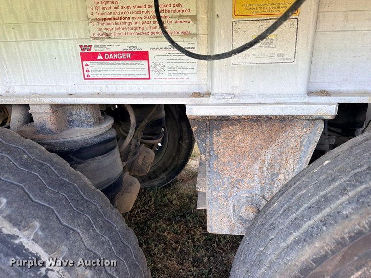 image for item ED5472 1998 Travis S-96 end dump trailer