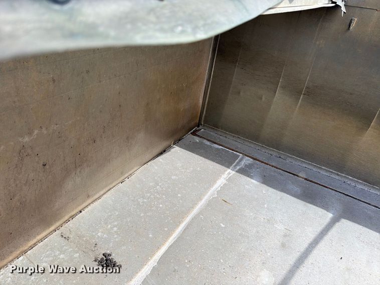 image for item ED5473 2004 Eaglerock end dump pup trailer