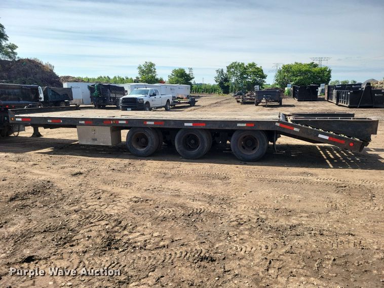 image for item EE1177 1994 Towmaster equipment trailer