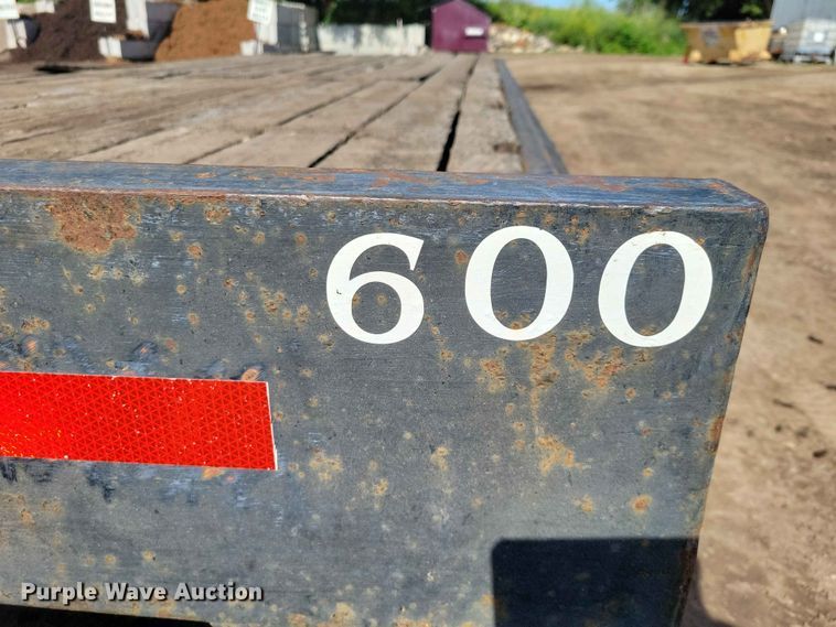 image for item EE1177 1994 Towmaster equipment trailer