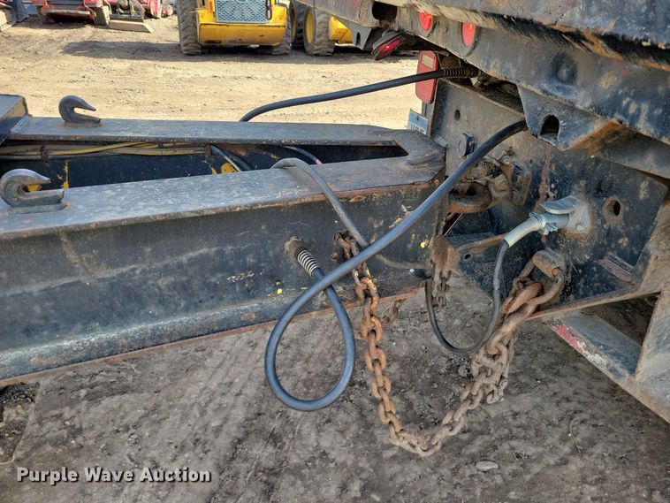 image for item EE1177 1994 Towmaster equipment trailer