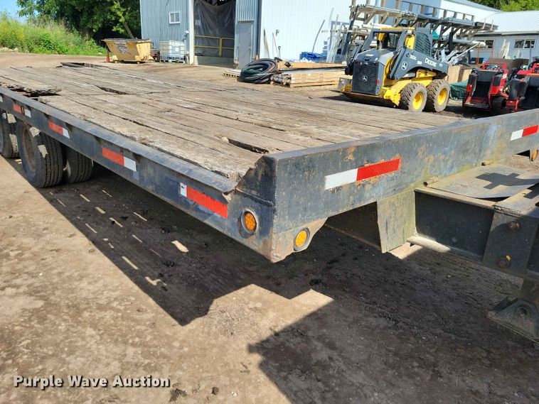 image for item EE1177 1994 Towmaster equipment trailer