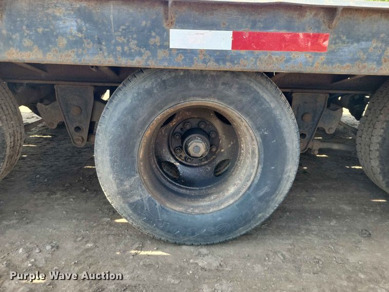 image for item EE1177 1994 Towmaster equipment trailer