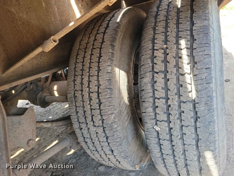 image for item EE1177 1994 Towmaster equipment trailer