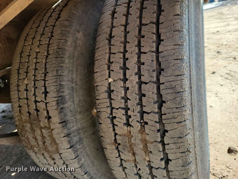 image for item EE1177 1994 Towmaster equipment trailer