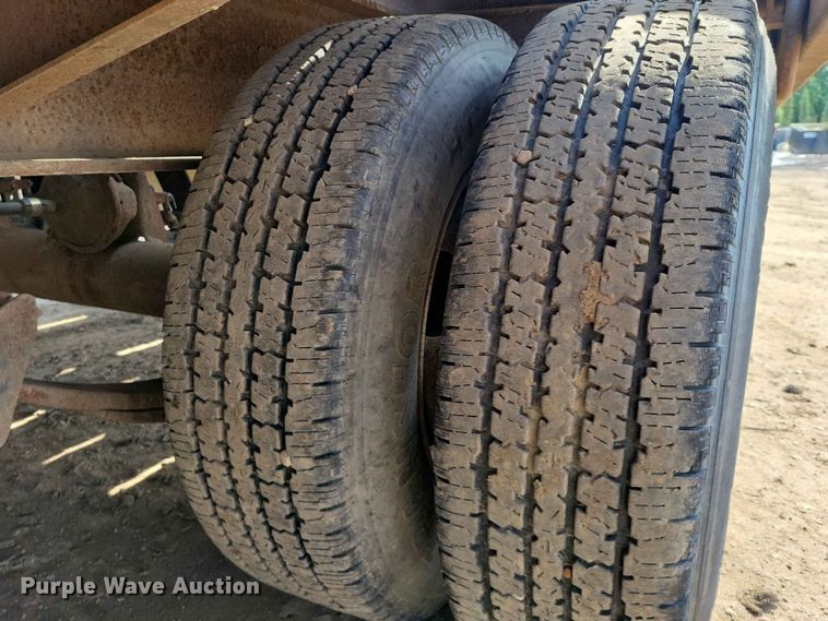 image for item EE1177 1994 Towmaster equipment trailer