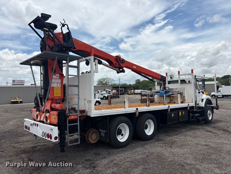 image for item EG9136 2010 International WorkStar 7600 grapple truck