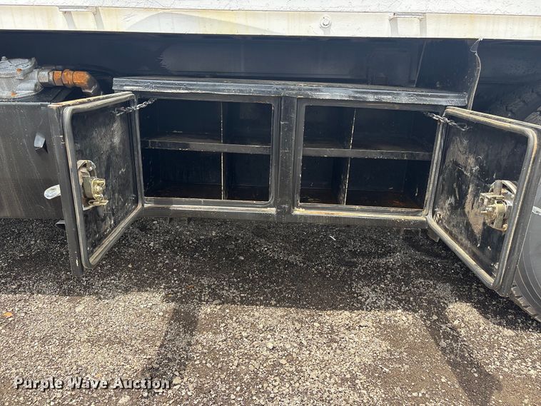 image for item EG9136 2010 International WorkStar 7600 grapple truck