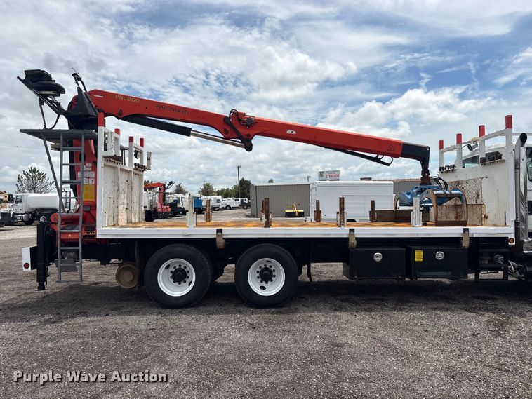 image for item EG9136 2010 International WorkStar 7600 grapple truck