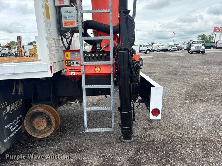 image for item EG9136 2010 International WorkStar 7600 grapple truck