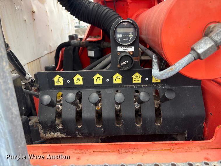 image for item EG9136 2010 International WorkStar 7600 grapple truck