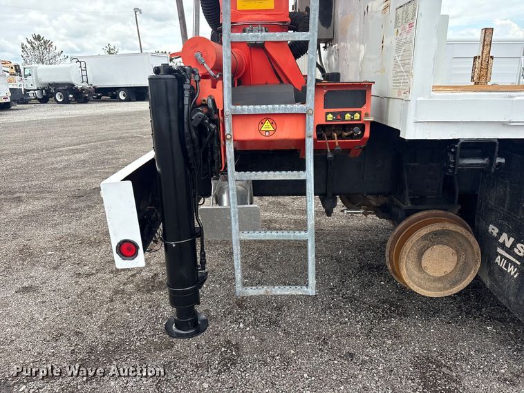 image for item EG9136 2010 International WorkStar 7600 grapple truck