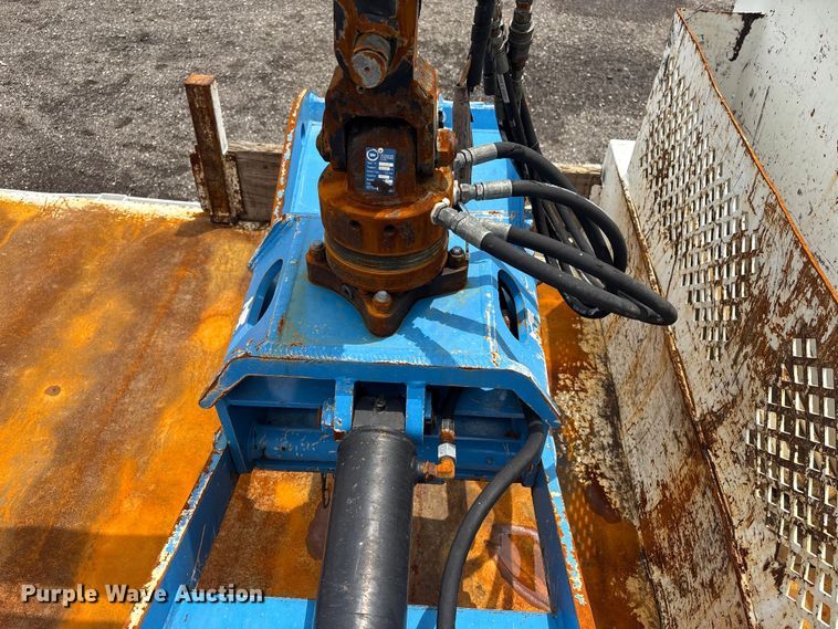 image for item EG9136 2010 International WorkStar 7600 grapple truck