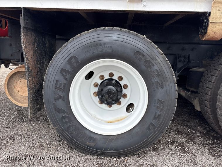 image for item EG9136 2010 International WorkStar 7600 grapple truck