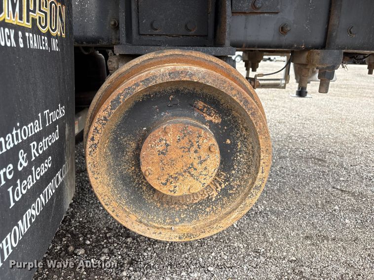 image for item EG9136 2010 International WorkStar 7600 grapple truck
