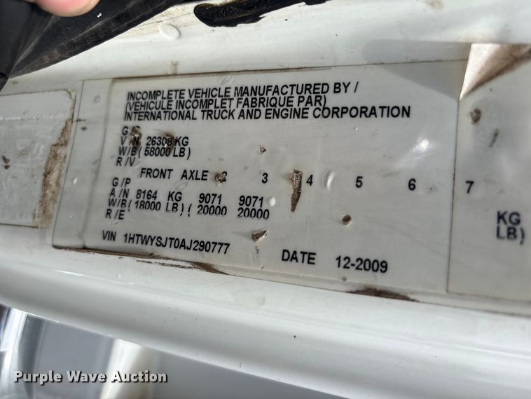 image for item EG9136 2010 International WorkStar 7600 grapple truck