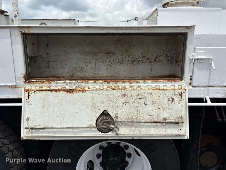 image for item EG9174 2012 Freightliner Business Class M2 Crew Cab utility / service truck