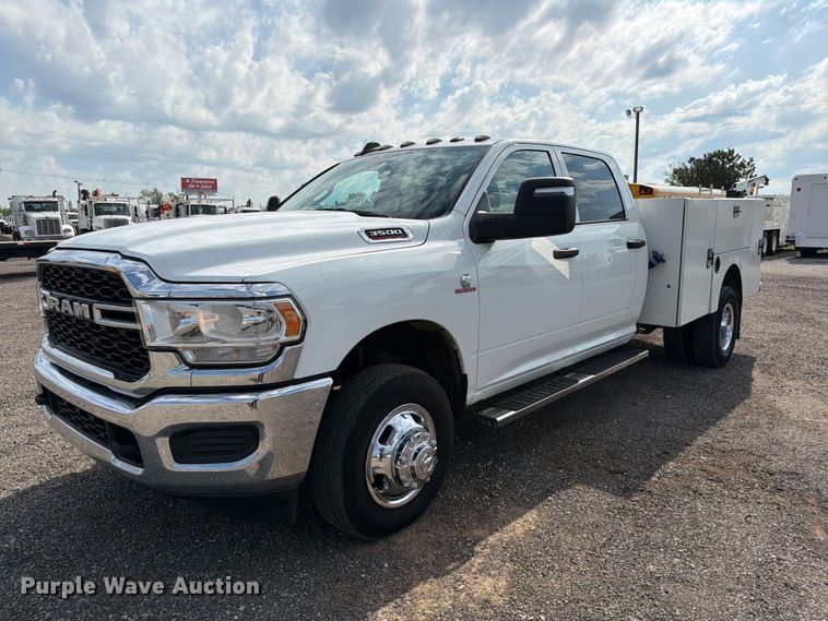2024 RAM 3500 Heavy Duty Crew Cab utility bed pickup truck