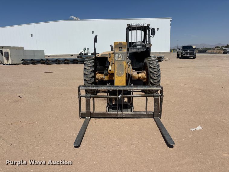 image for item EL2519 2005 Caterpillar TH460B telehandler