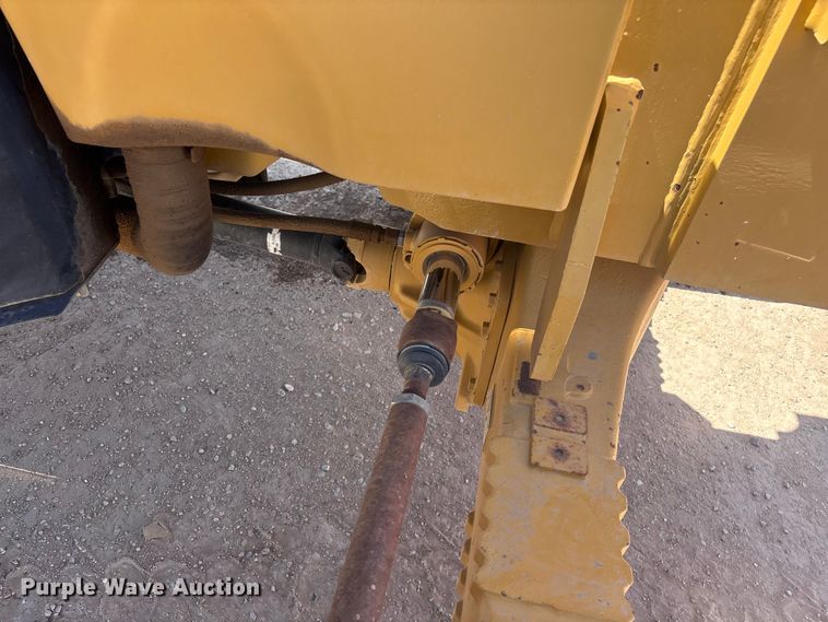 image for item EL2519 2005 Caterpillar TH460B telehandler