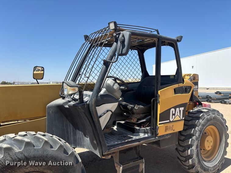 image for item EL2519 2005 Caterpillar TH460B telehandler
