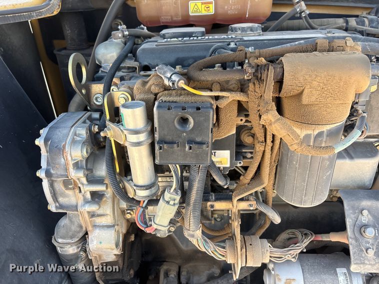 image for item EL2519 2005 Caterpillar TH460B telehandler