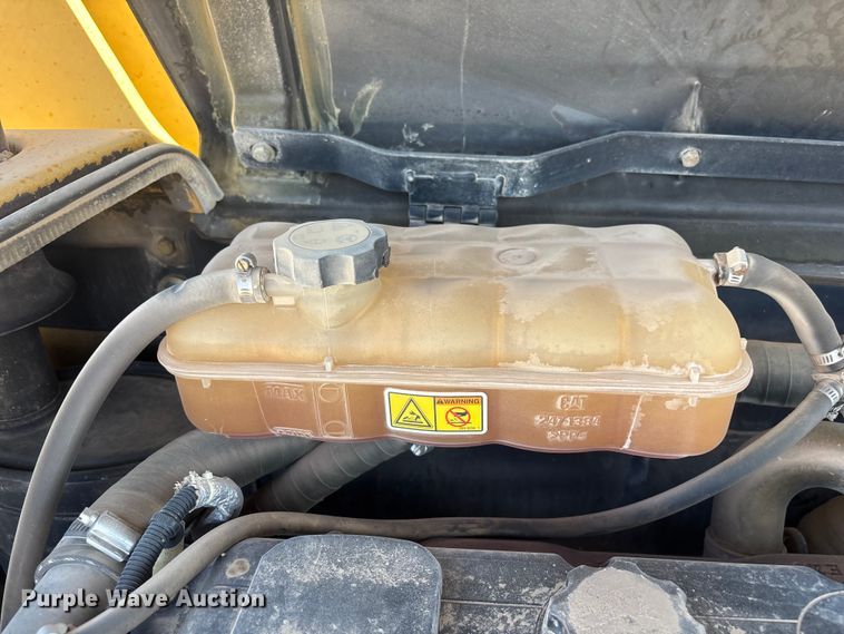 image for item EL2519 2005 Caterpillar TH460B telehandler